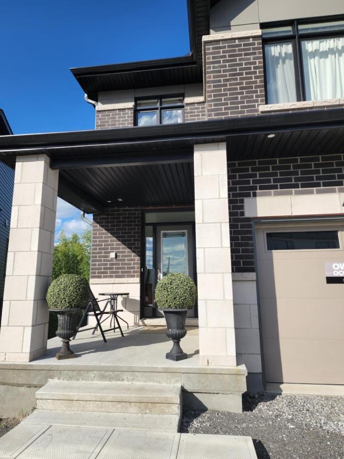 Place You Can Call Home !!! Near Ottawa Airport Exteriér fotografie